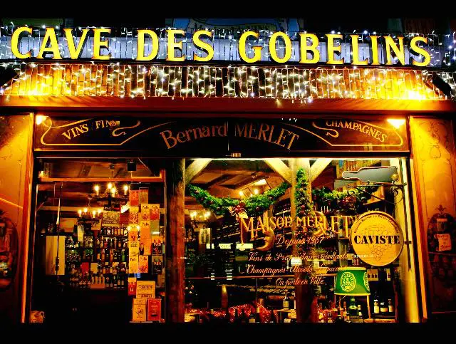 Cave des Gobelins